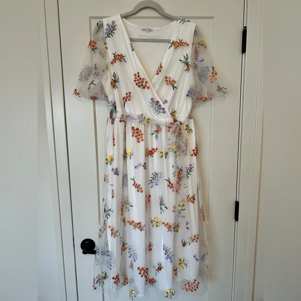 Baltic Born White Floral Midi Dress - Picture 1 of 10